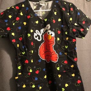 Women’s scrub top medium